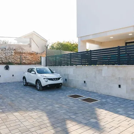 House With A Swimming Pool Vrbnik, Krk - 24519 Semesterbostad